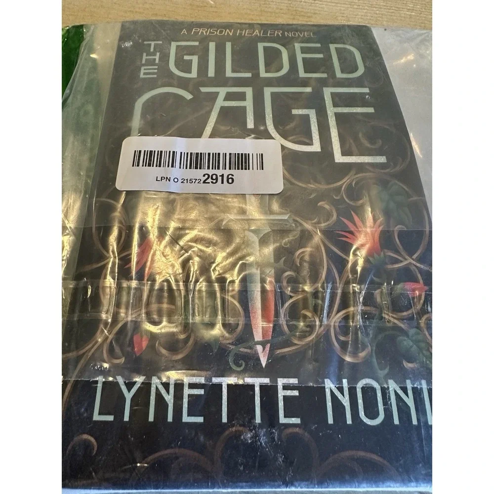 Gilded Cage by Lynette Noni (2022, Trade Paperback)